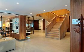 Courtyard By Marriott Amsterdam